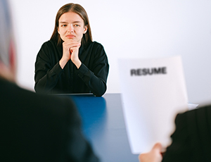 Mentoring: Pierwsza praca bez doświadczenia – jak zdobyć przewagę na rynku pracy?